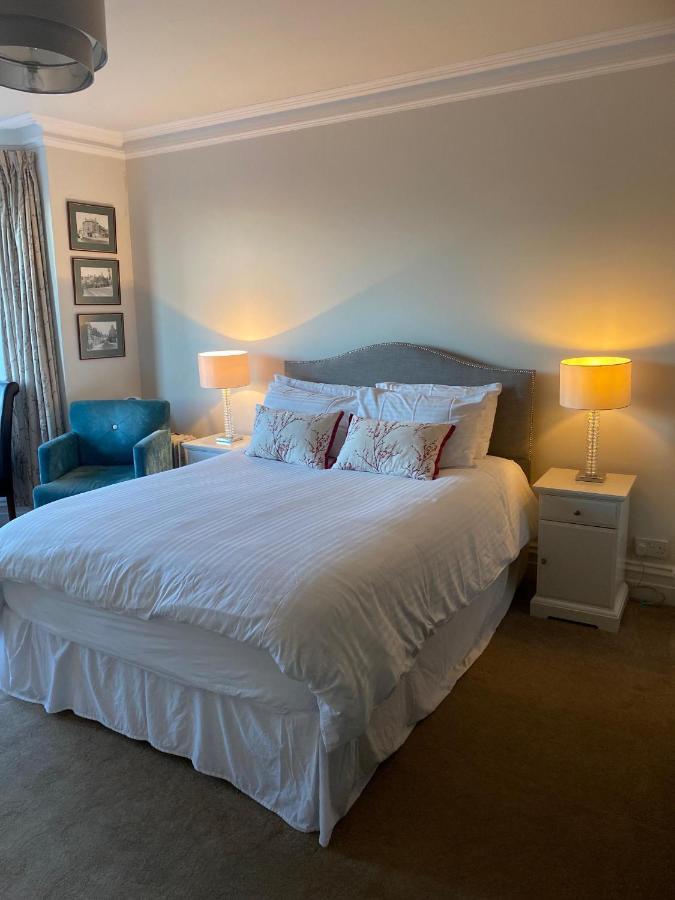 Gretenham B&B Суонидж Экстерьер фото